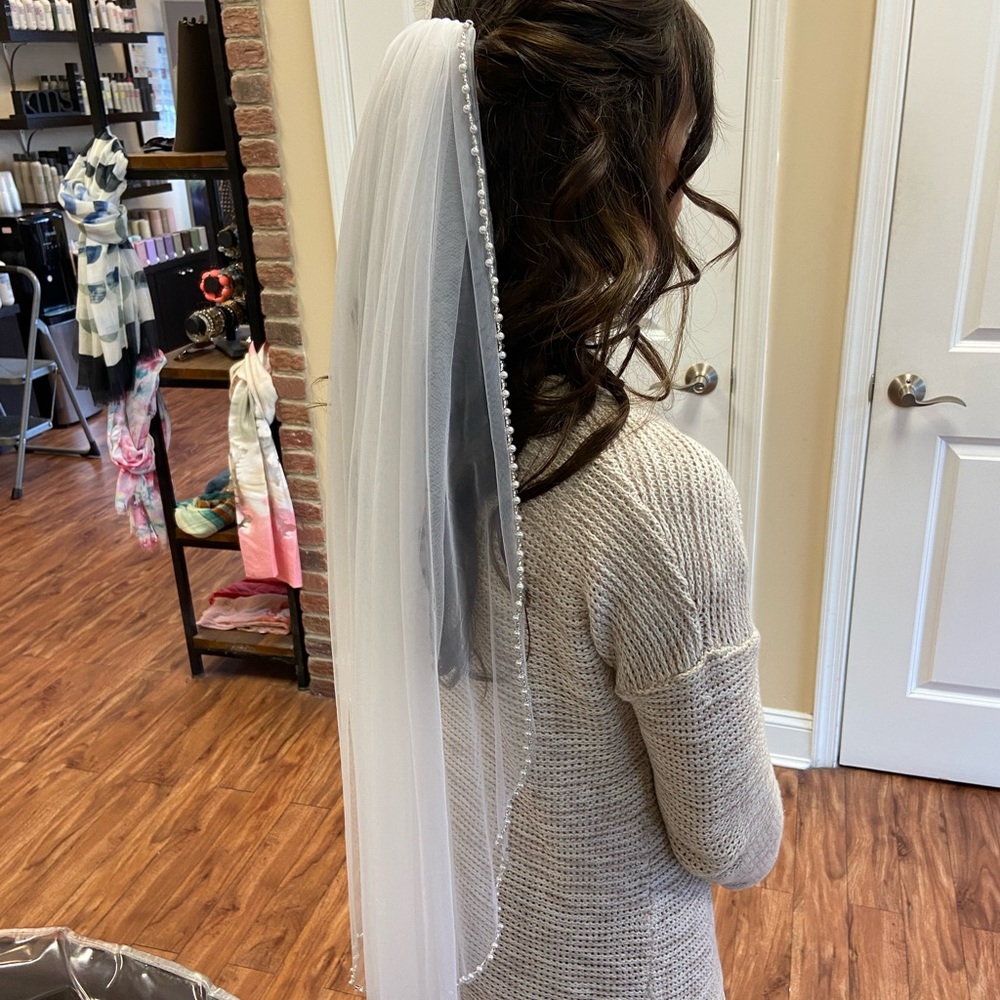 Wedding Veil with Pearl Detail